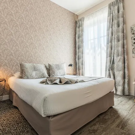 Victoria Hotell