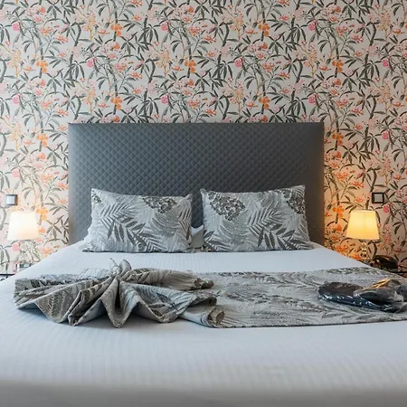 Victoria Hotell 4*